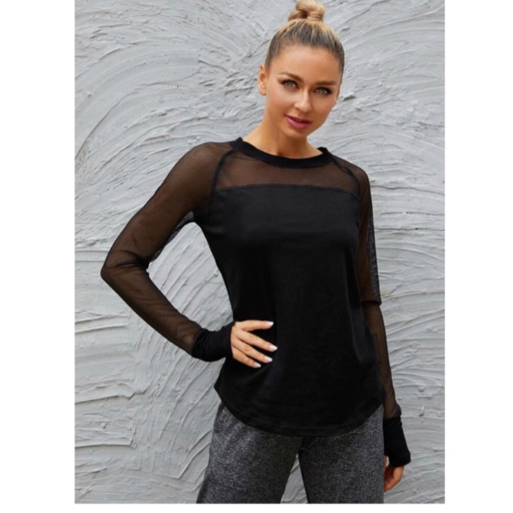NWT THE PERFECT MESH SPORT TOP W/ THUMBHOLES! 🔥